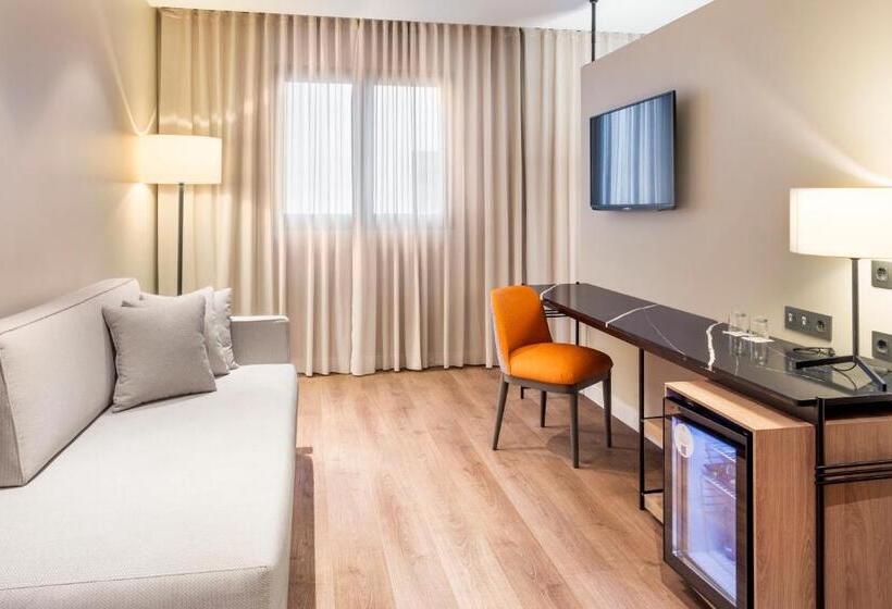 سوییت جونیور, Eurostars Guadalquivir