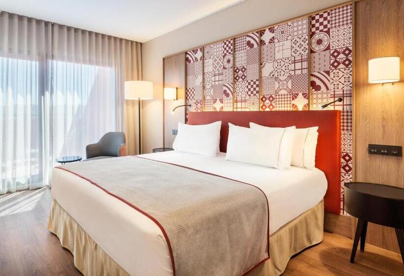 اتاق لوکس با تراس, Eurostars Guadalquivir