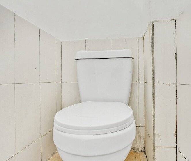 标准间, Oyo 90523 Homestay Jenggolo