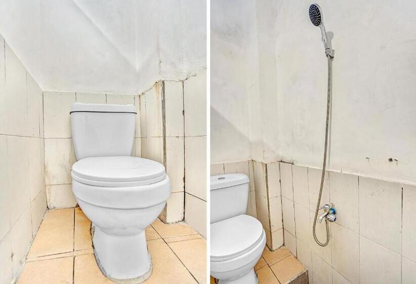 标准间, Oyo 90523 Homestay Jenggolo