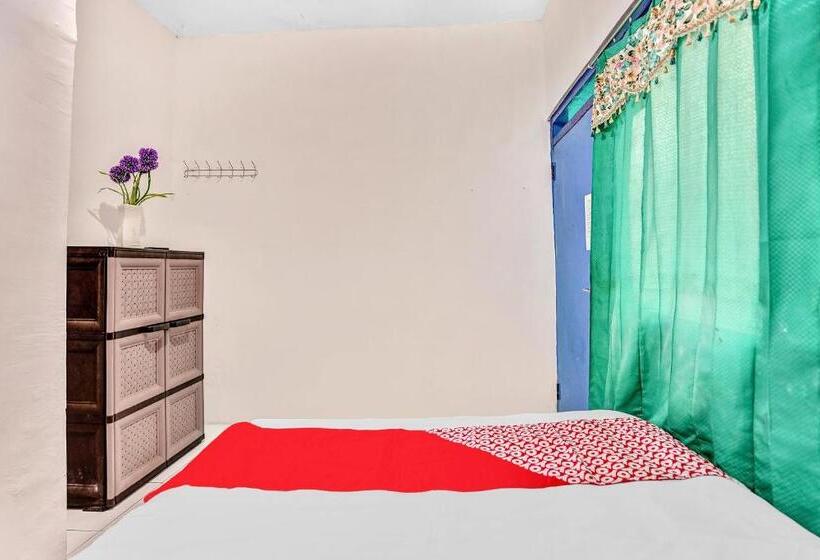 标准间, Oyo 90523 Homestay Jenggolo