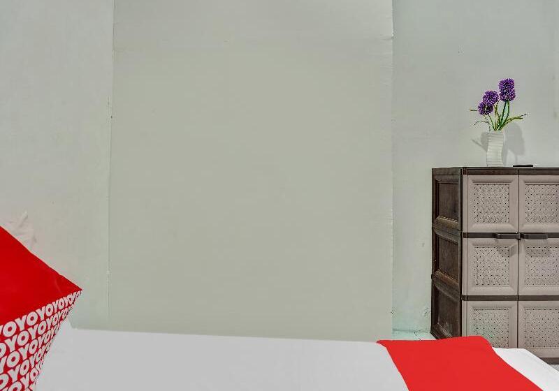 Номер Стандарт, Oyo 90523 Homestay Jenggolo