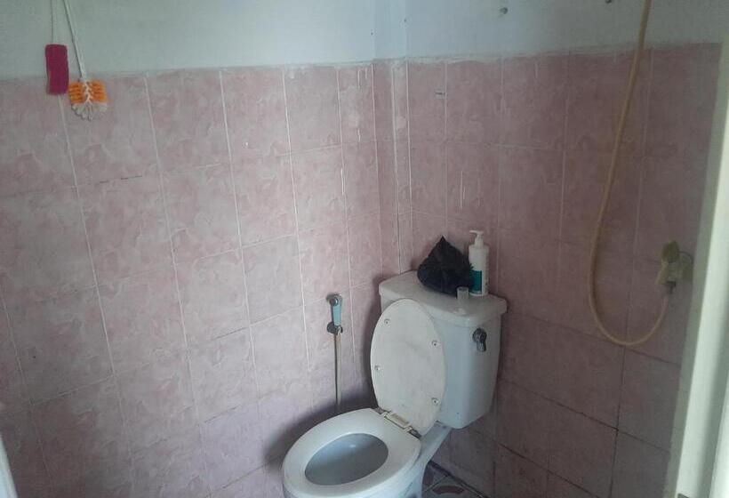 اتاق استاندارد, Spot On 90535 Cimanuk Pavilion