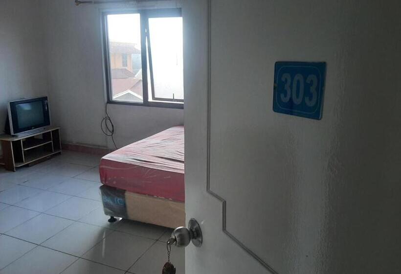 اتاق استاندارد, Spot On 90535 Cimanuk Pavilion