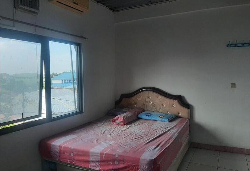 اتاق استاندارد, Spot On 90535 Cimanuk Pavilion