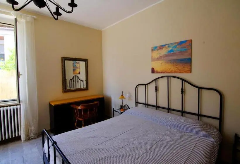 اتاق استاندارد سه نفره, B&b Relais Radoccia