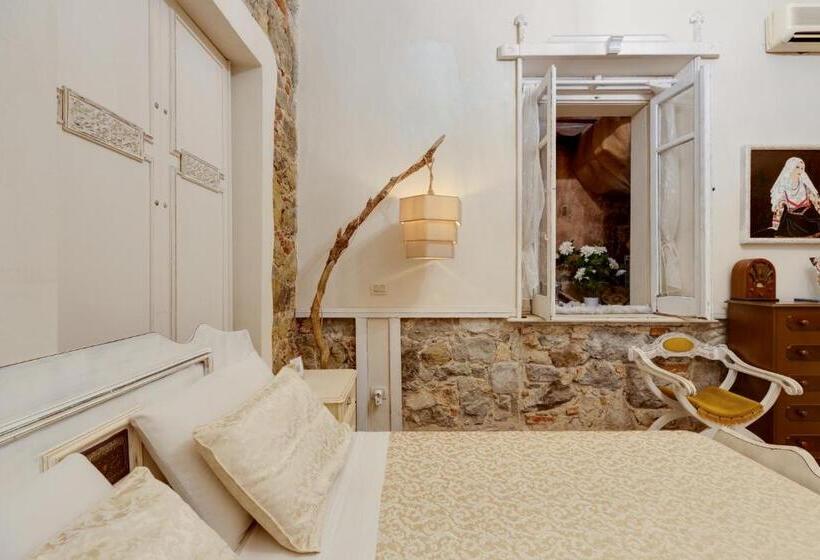 חדר סופריור עם מיטת קינג, Il Giardino Di Chiara