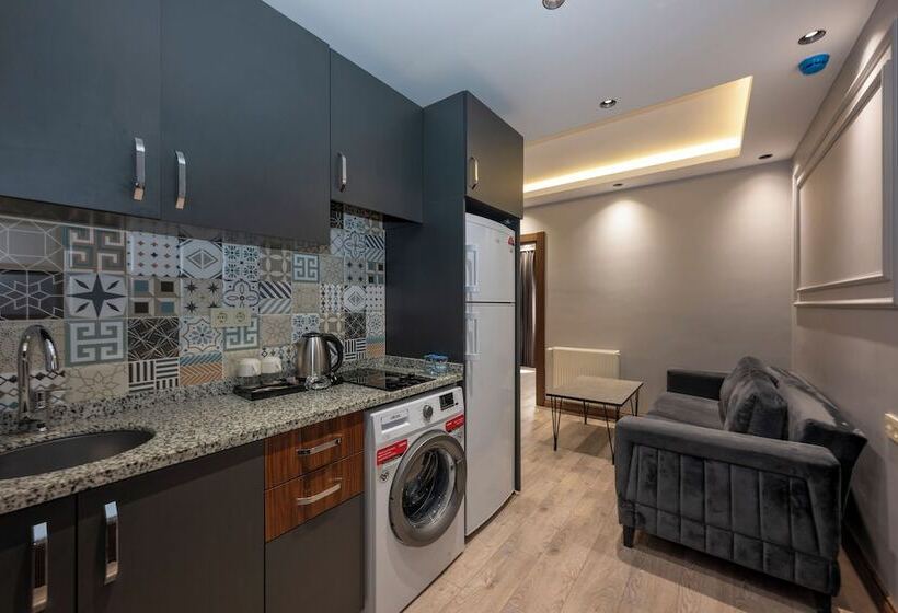 اتاق لوکس چهار تخته, Comfort Suites