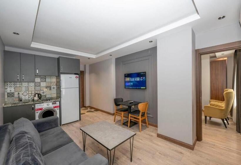 اتاق سوپریور چهار تخته, Comfort Suites