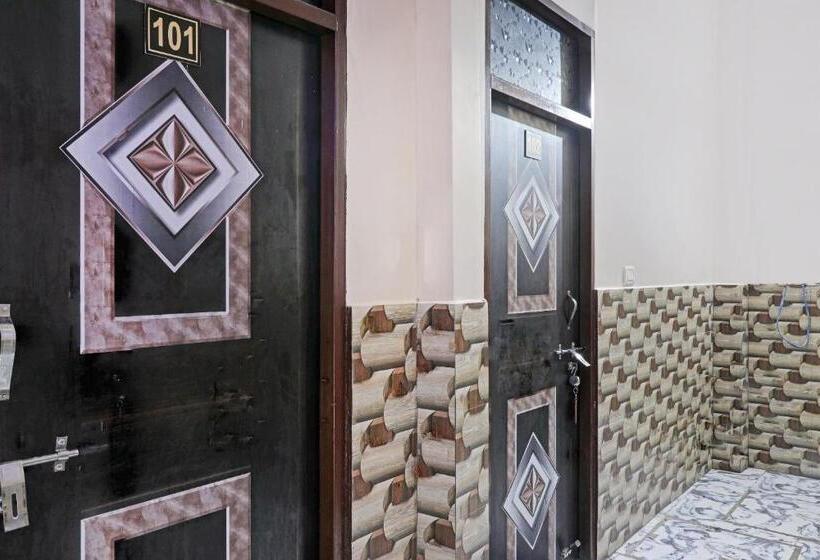 اتاق کلاسیک سه تخته, Spot On 80511 The Dwivedi Inn