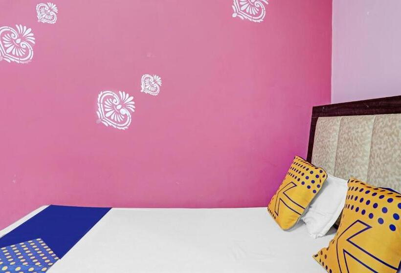 اتاق کلاسیک سه تخته, Spot On 80511 The Dwivedi Inn