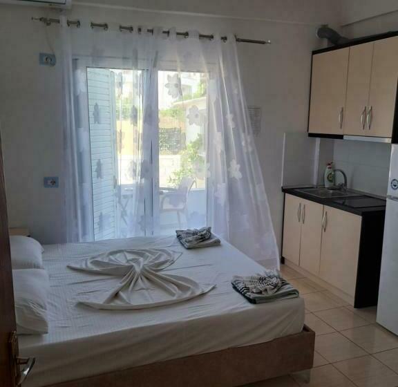 スタンダードトリプルルーム, Elton Tafa Guesthouse