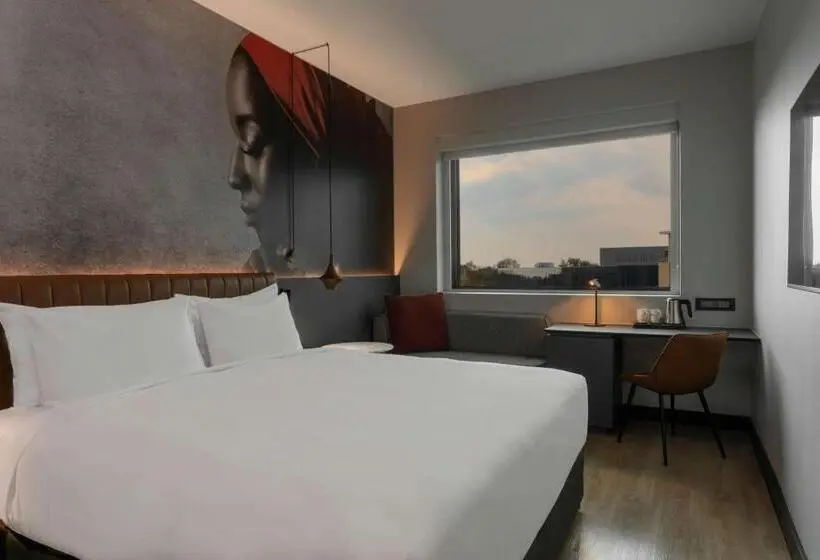 スタンダードルーム, Radisson Red Hotel Johannesburg Rosebank