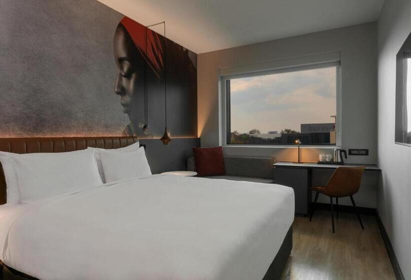 스탠다드 룸, Radisson Red Hotel Johannesburg Rosebank