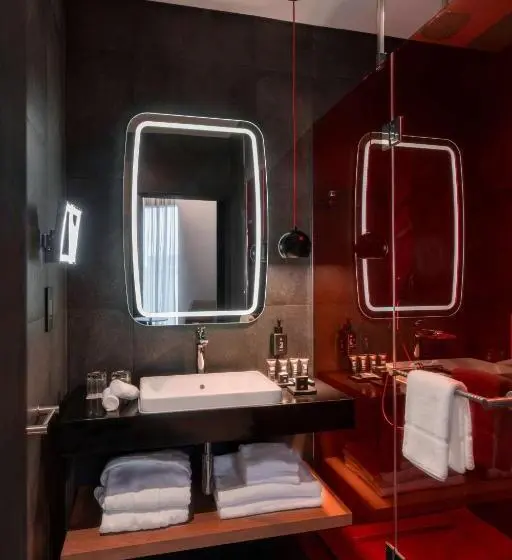 スーペリアールーム, Radisson Red Hotel Johannesburg Rosebank