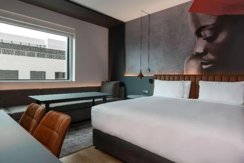 スーペリアールーム, Radisson Red Hotel Johannesburg Rosebank