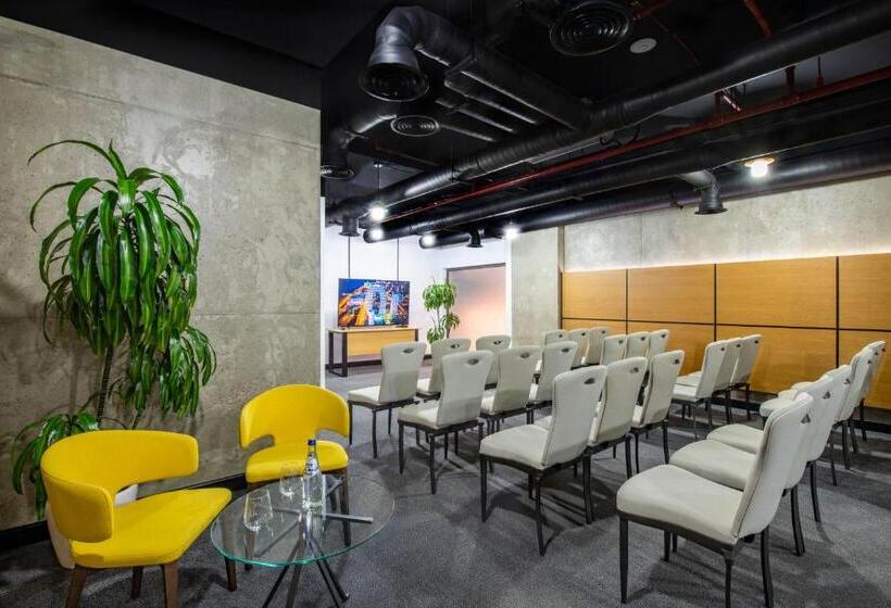 سوییت, Alliance Palace Batumi