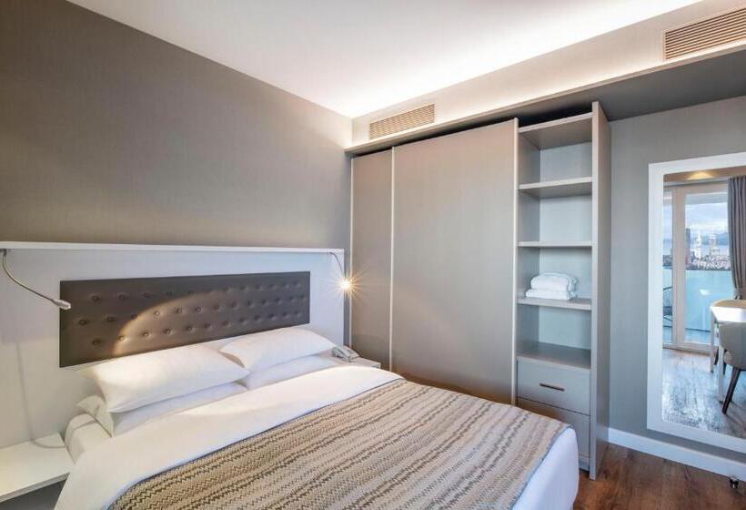 سوییت, Alliance Palace Batumi