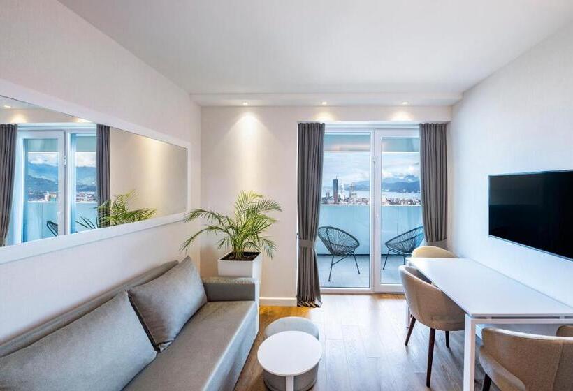 سوییت, Alliance Palace Batumi