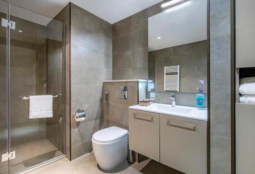 سوییت خانوادگی, Alliance Palace Batumi