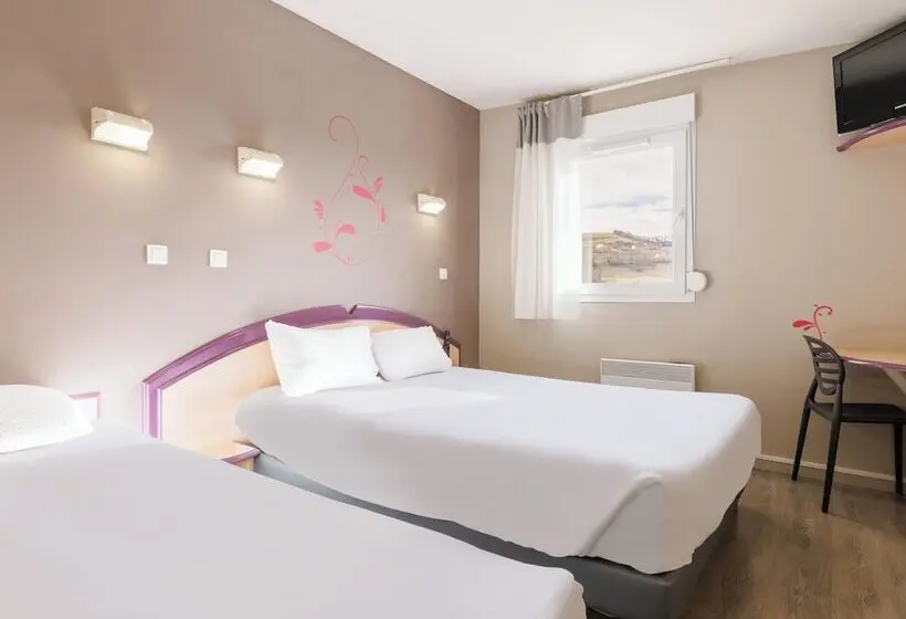 اتاق استاندارد سه نفره, B&b Hotel Aurillac Le Lioran