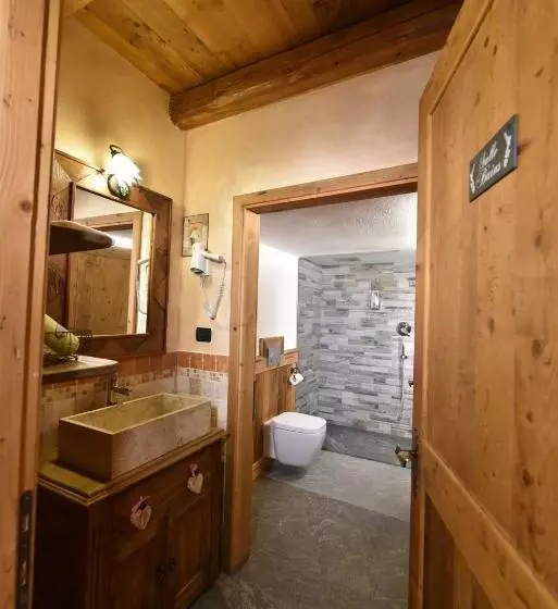 سوییت جونیور, L'Ancien Paquier Chambre D'Hotes