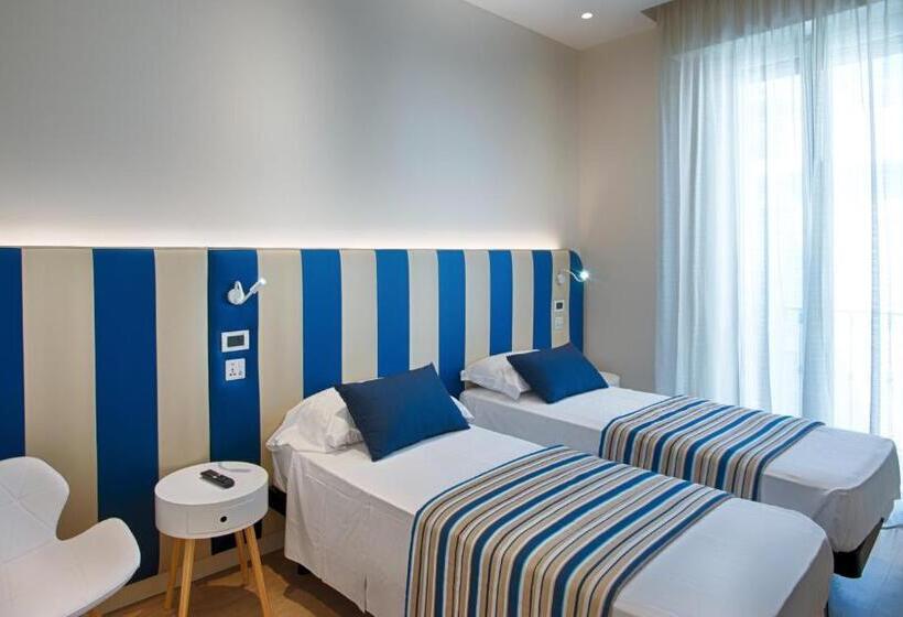 اتاق سوپریور, Agostini