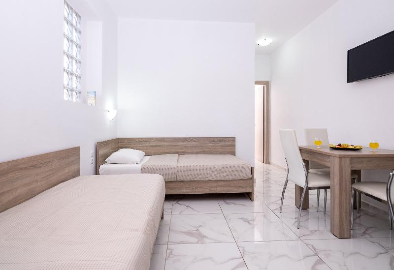 침실 1개 아파트, Anthoula Village