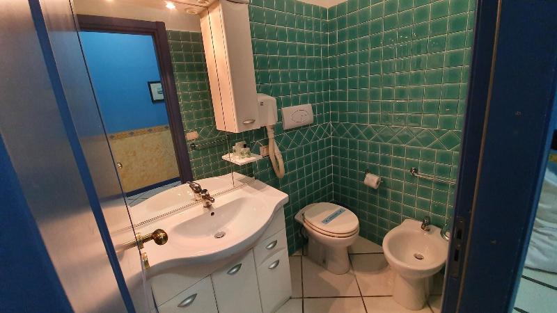 חדר סטנדרט לארבעה, Centro Congressi Polo Nautico