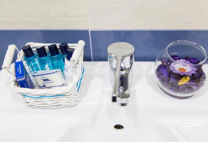 חדר סטנדרט לשלושה, Centro Congressi Polo Nautico