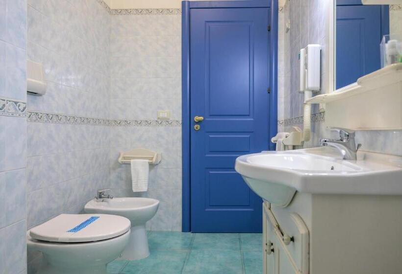 חדר סטנדרט נוף לים, Centro Congressi Polo Nautico