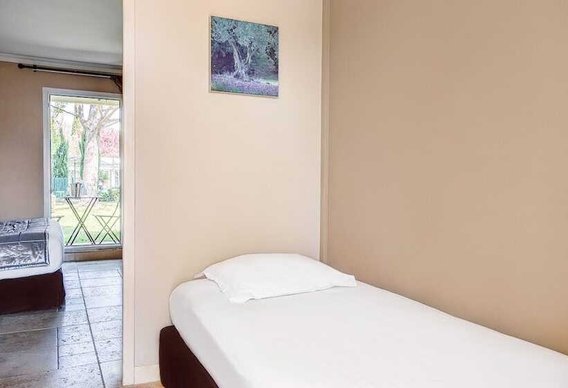 Номер Стандарт Трехместный, Domaine De La Petite Isle   Luberon