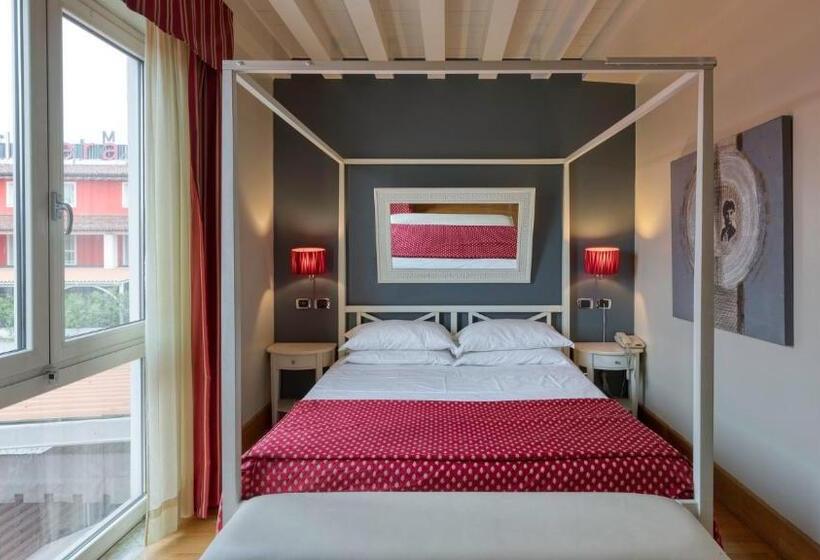 اتاق استاندارد سه نفره, Fiera Di Brescia