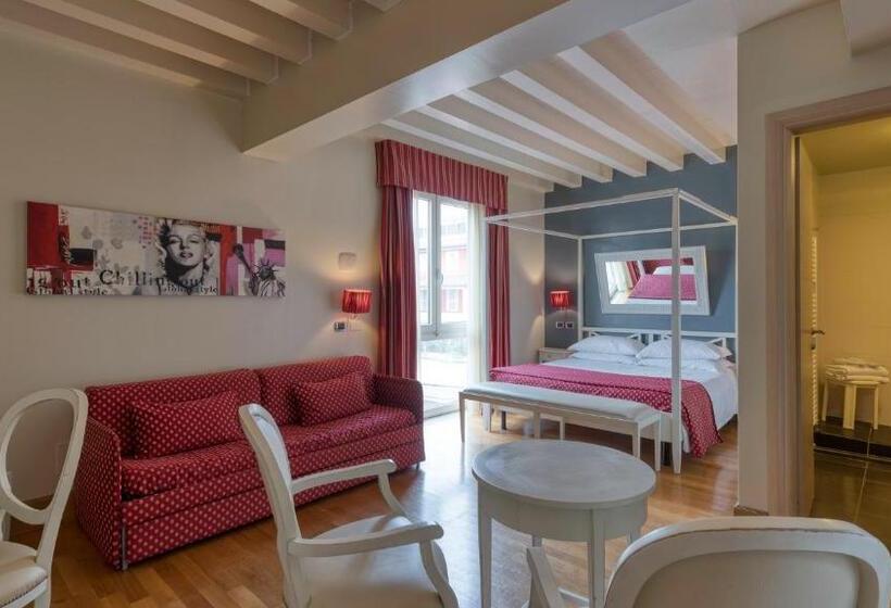 اتاق استاندارد چهار تخته, Fiera Di Brescia