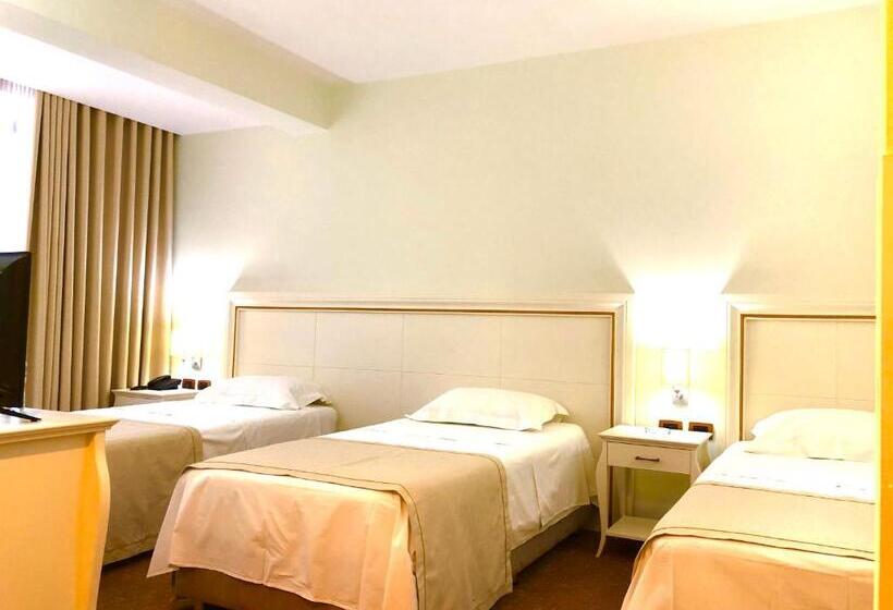 デラックスルーム, Fieri