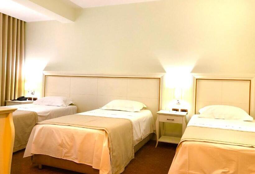 デラックスルーム, Fieri