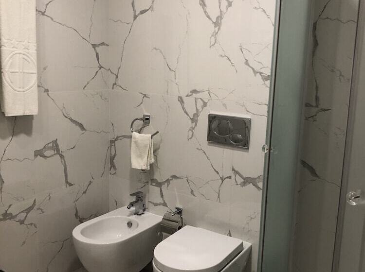 エコノミールーム, Fieri