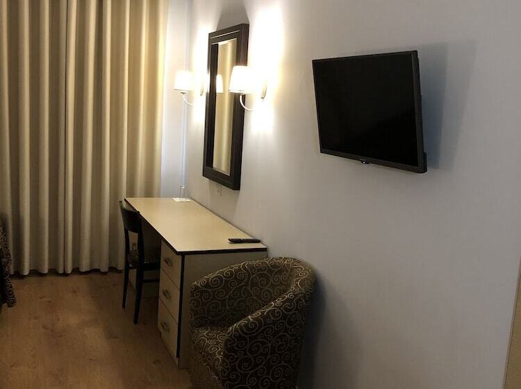 エコノミールーム, Fieri