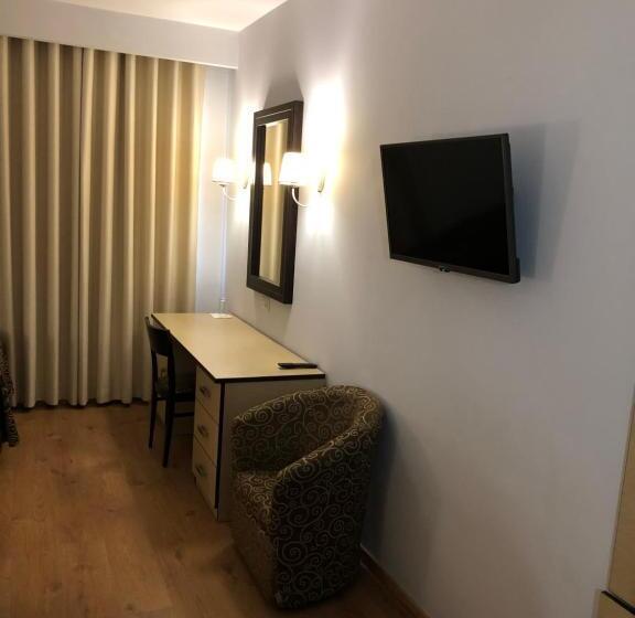 エコノミールーム, Fieri