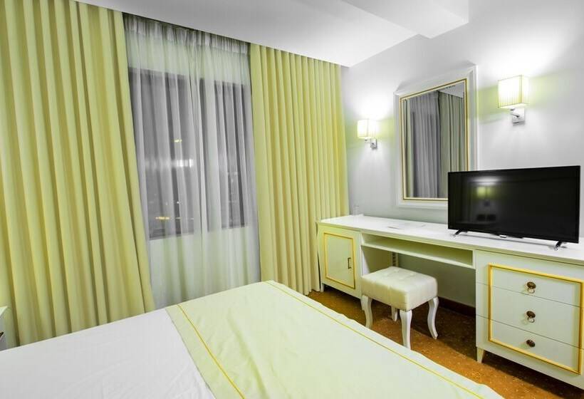 デラックスルーム, Fieri