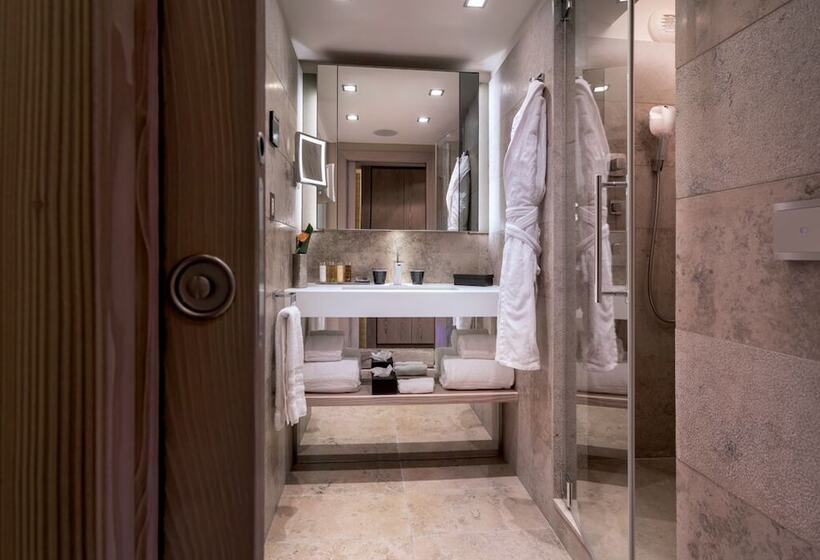 침실 4개 아파트, Grandes Alpes