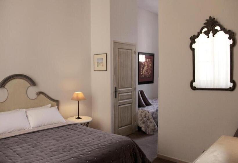 高级三人间, Hôtel De L Amphithéâtre