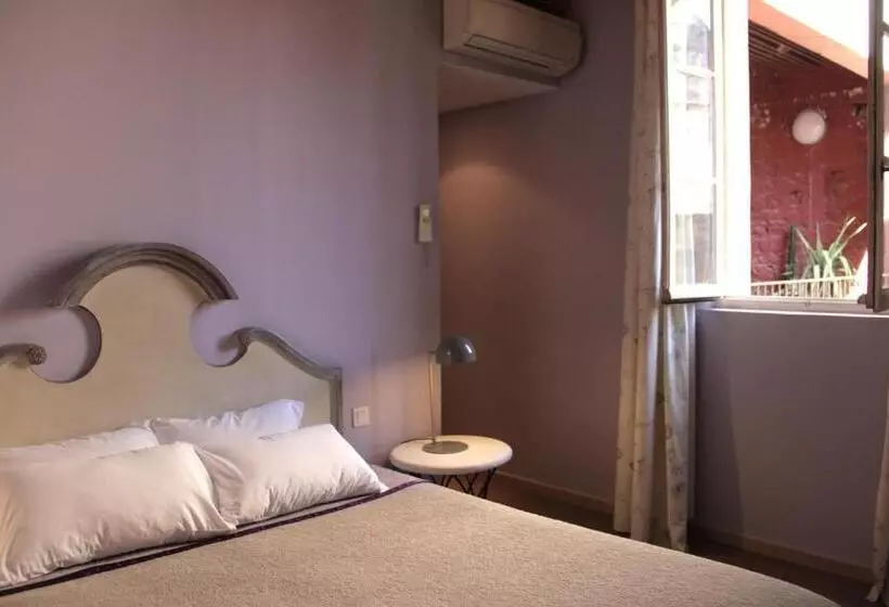 Suite with Terrace, Hôtel De L Amphithéâtre