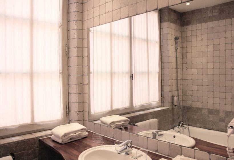 חדר סופריור, Hôtel De L Amphithéâtre