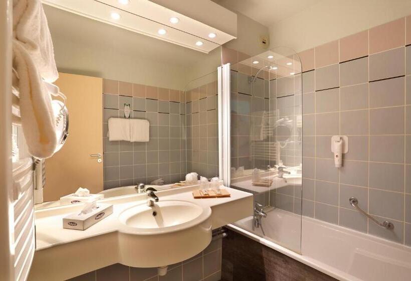 패밀리 룸, Hôtel Du Golf De L Ailette, The Originals Relais