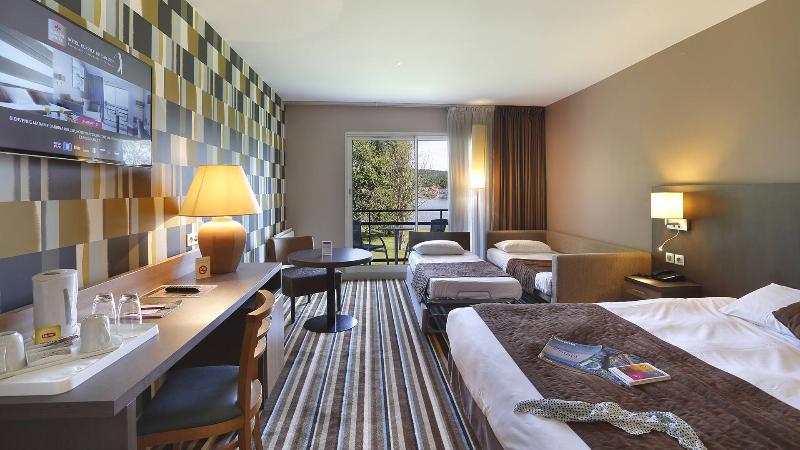 패밀리 룸, Hôtel Du Golf De L Ailette, The Originals Relais