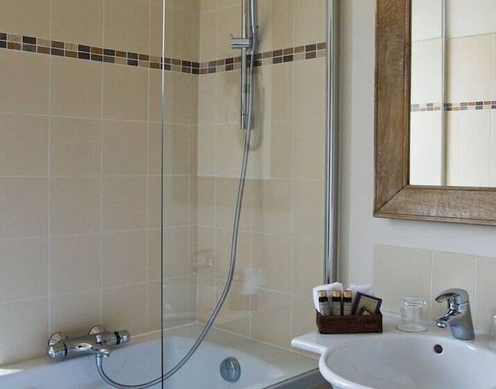 سوییت با چشمانداز دریا, Hôtel Les Costans, The Originals Relais