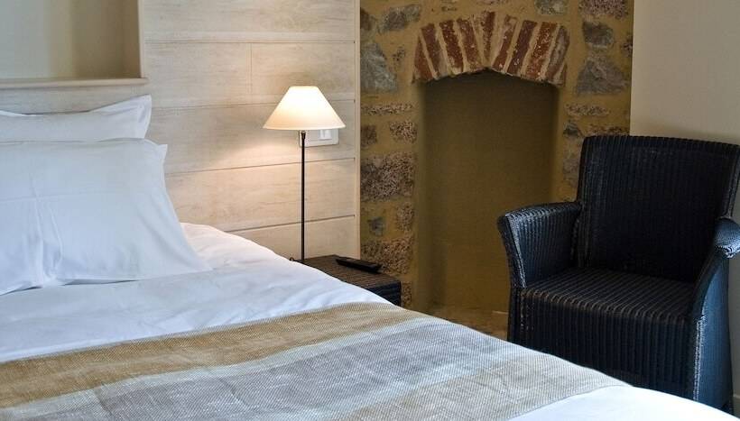 سوییت با چشمانداز دریا, Hôtel Les Costans, The Originals Relais