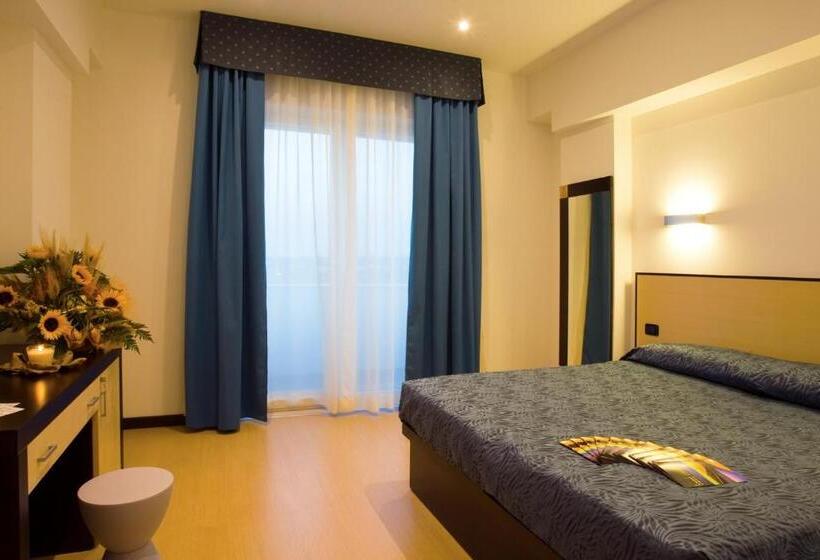 חדר סטנדרט לארבעה, Jonico