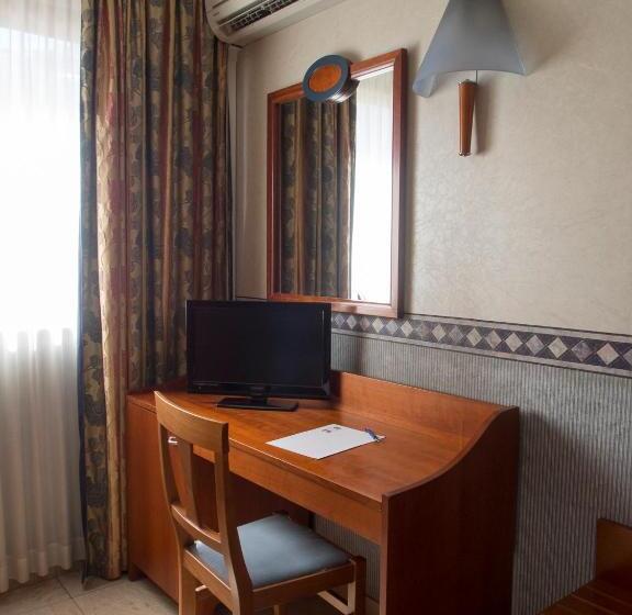 单人基本间, Kroma